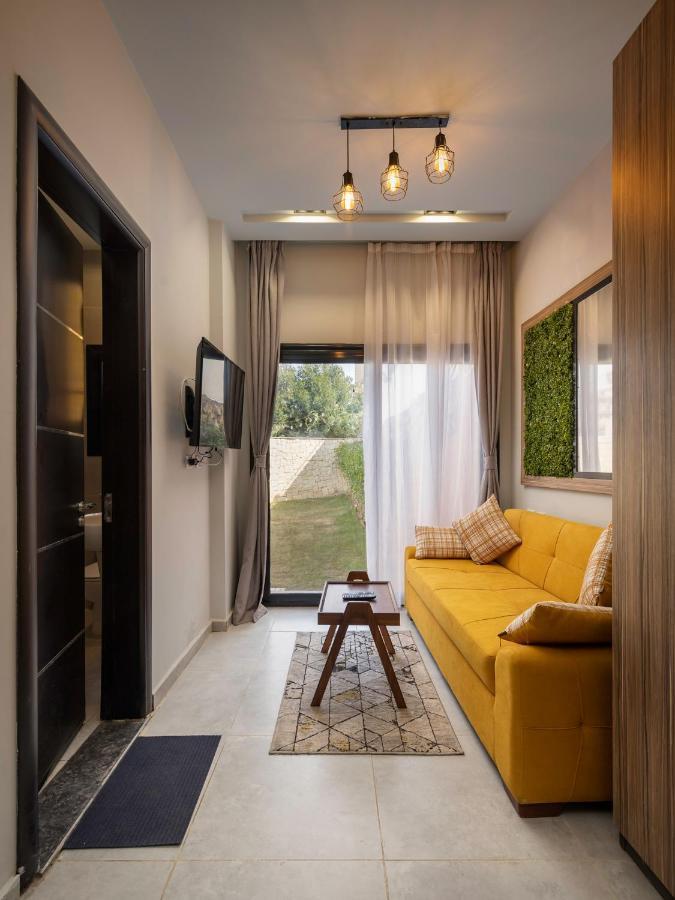 Travelholic Residence Golden Gates Cairo Exterior photo